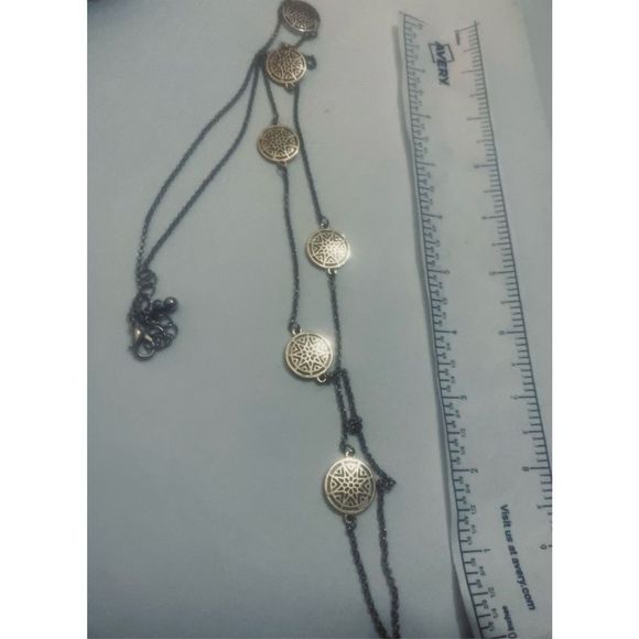 Pretty GOLD COIN LONG BOHO NECKLACE - Picture 6 of 7